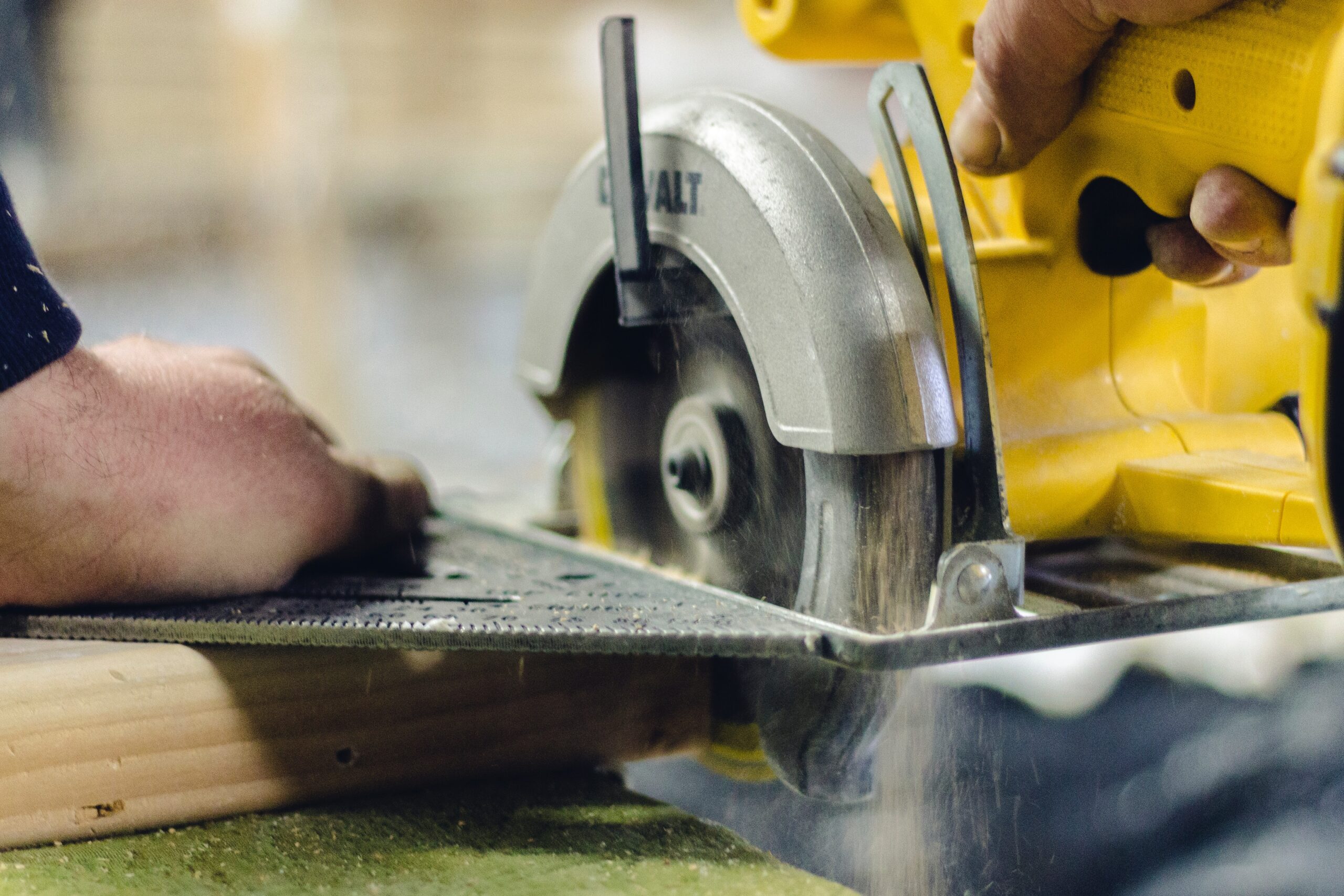 buzzsaw cutting wood