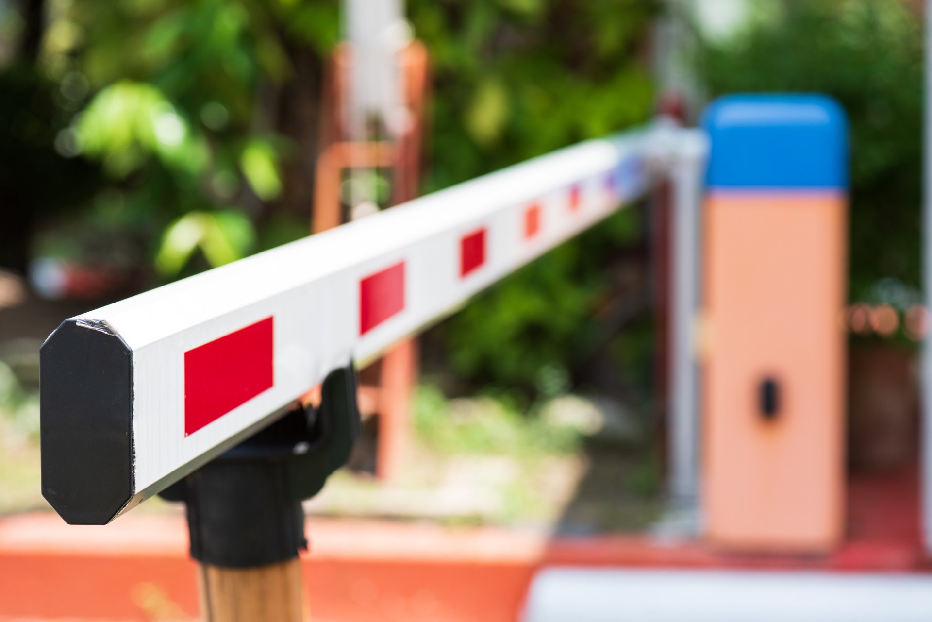 barrier gate for car
